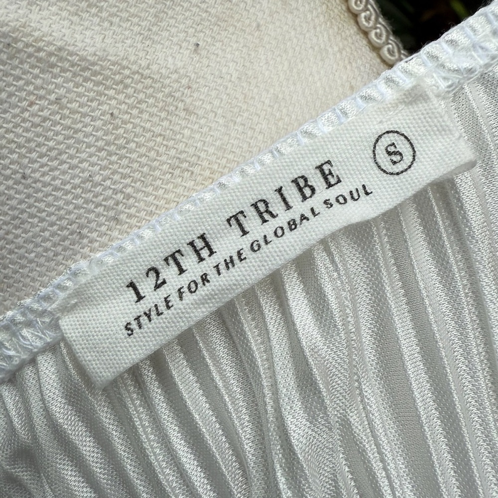 Ivory Ribbed Blouse Crop Top - Picture 3 of 4